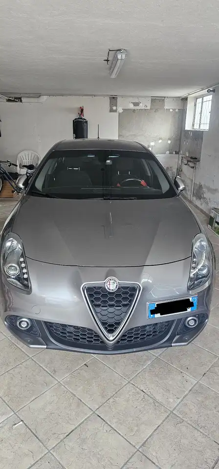 Alfa Romeo Giulietta 2.0 jtdm Super 175cv tct — photo 1 of 13
