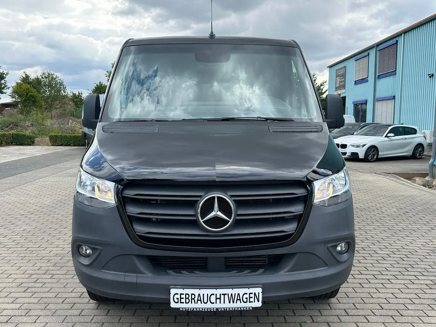 Mercedes-Benz Sprinter Kasten 319CDI 3.0 L2H1/AHK3.5T+MBUX+MFL Noir - 2