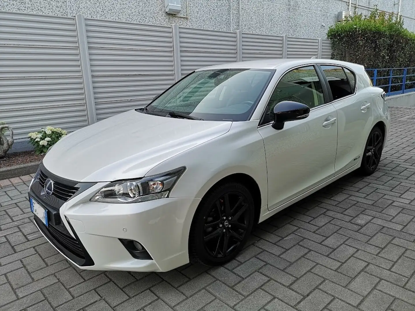 Lexus CT 200h CT Hybrid Black Style Bianco - 2