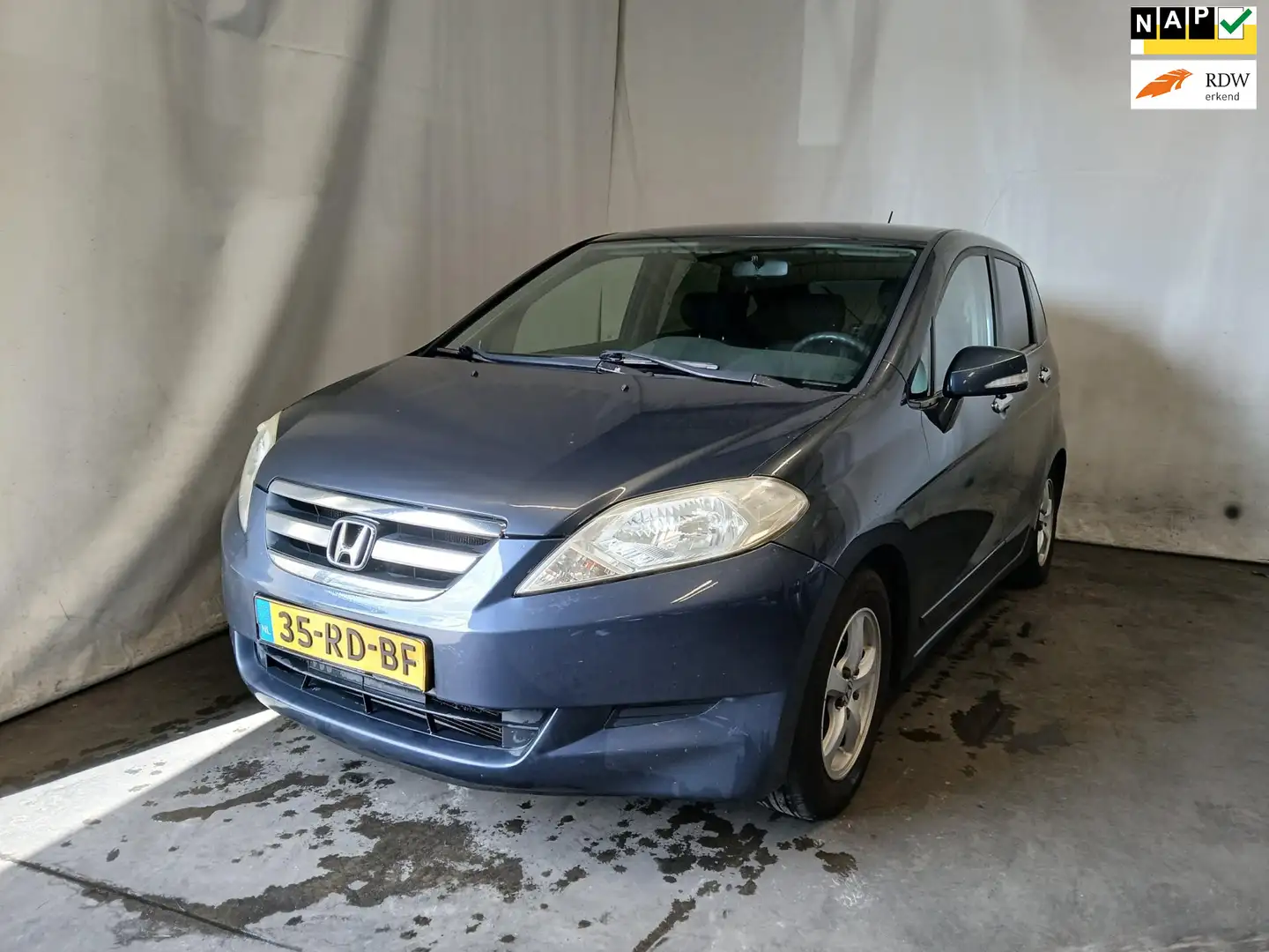 Honda FR-V 1.7i Comfort - Airco - Motor Loopt Onregelmatig Grijs - 1