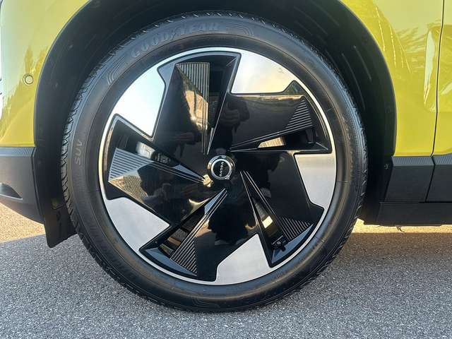 Volvo EX30 Ultra Twin Motor Performance AWD ACC BLIS