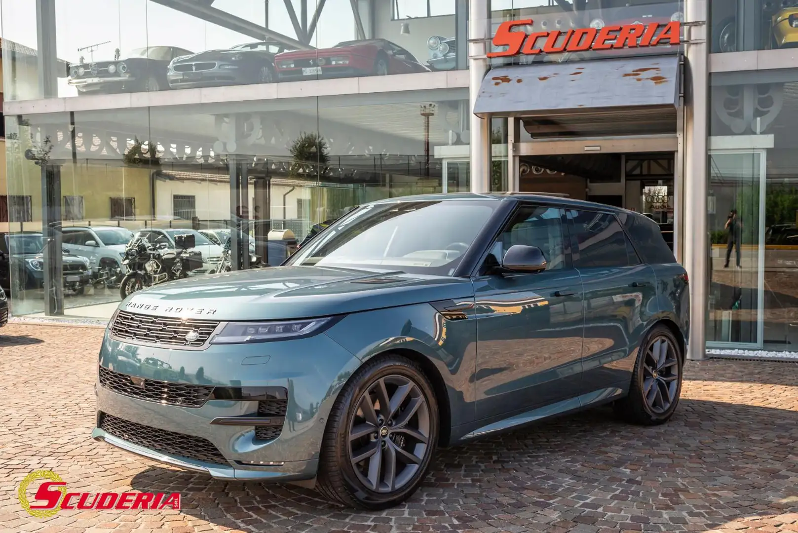 Land Rover Range Rover Sport 3.0D l6 300 CV Dynamic SE Verde - 2