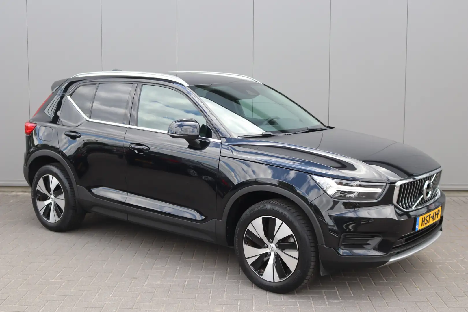 Volvo XC40 1.5 T4 PHEV Recharge Inscription Expr. Carplay-and Noir - 2