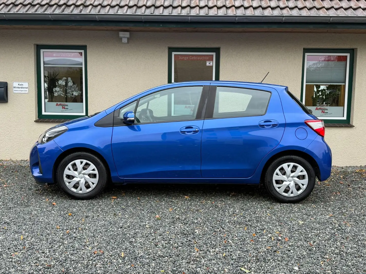 Toyota Yaris Comfort Klima/Sitzheizung/Rückfahrkamera Bleu - 2