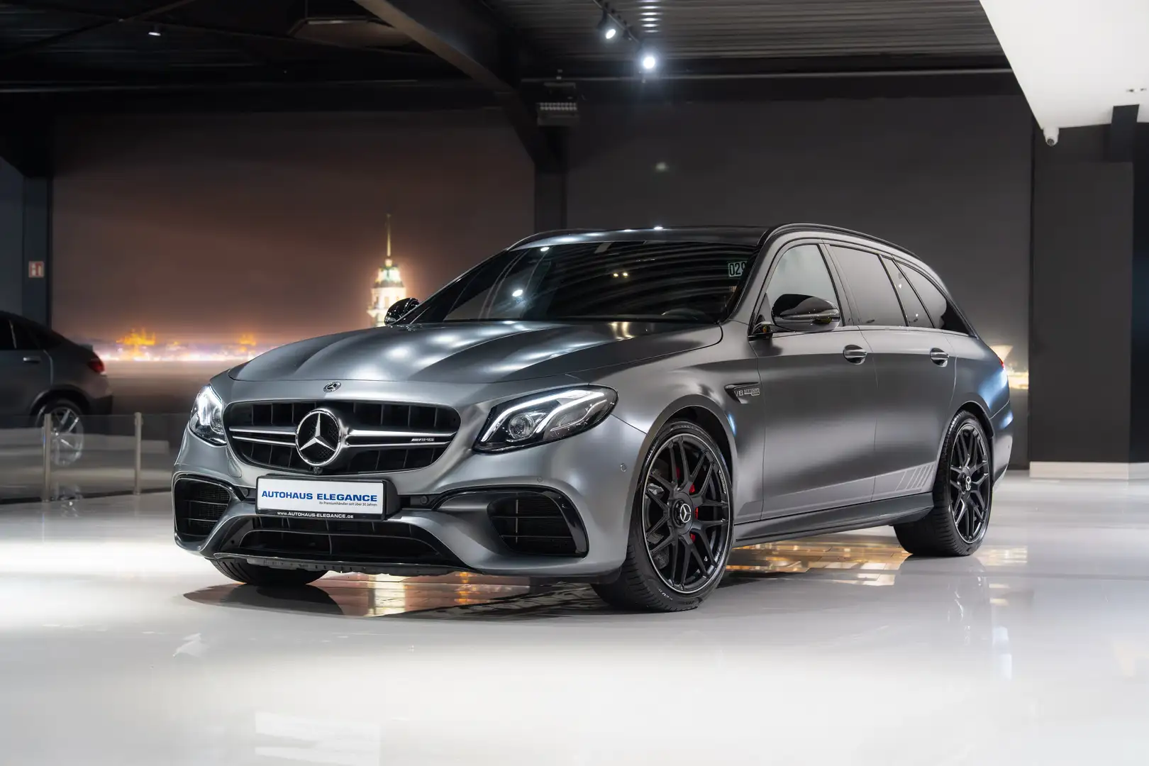Mercedes-Benz E 63 AMG S AMG 4Matic Edition1 *CARBON-INT*PERF.SITZE Gris - 1