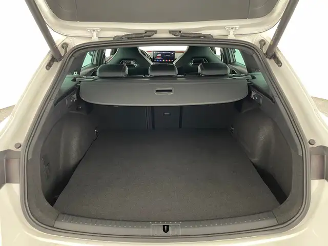 Cupra Leon view 8