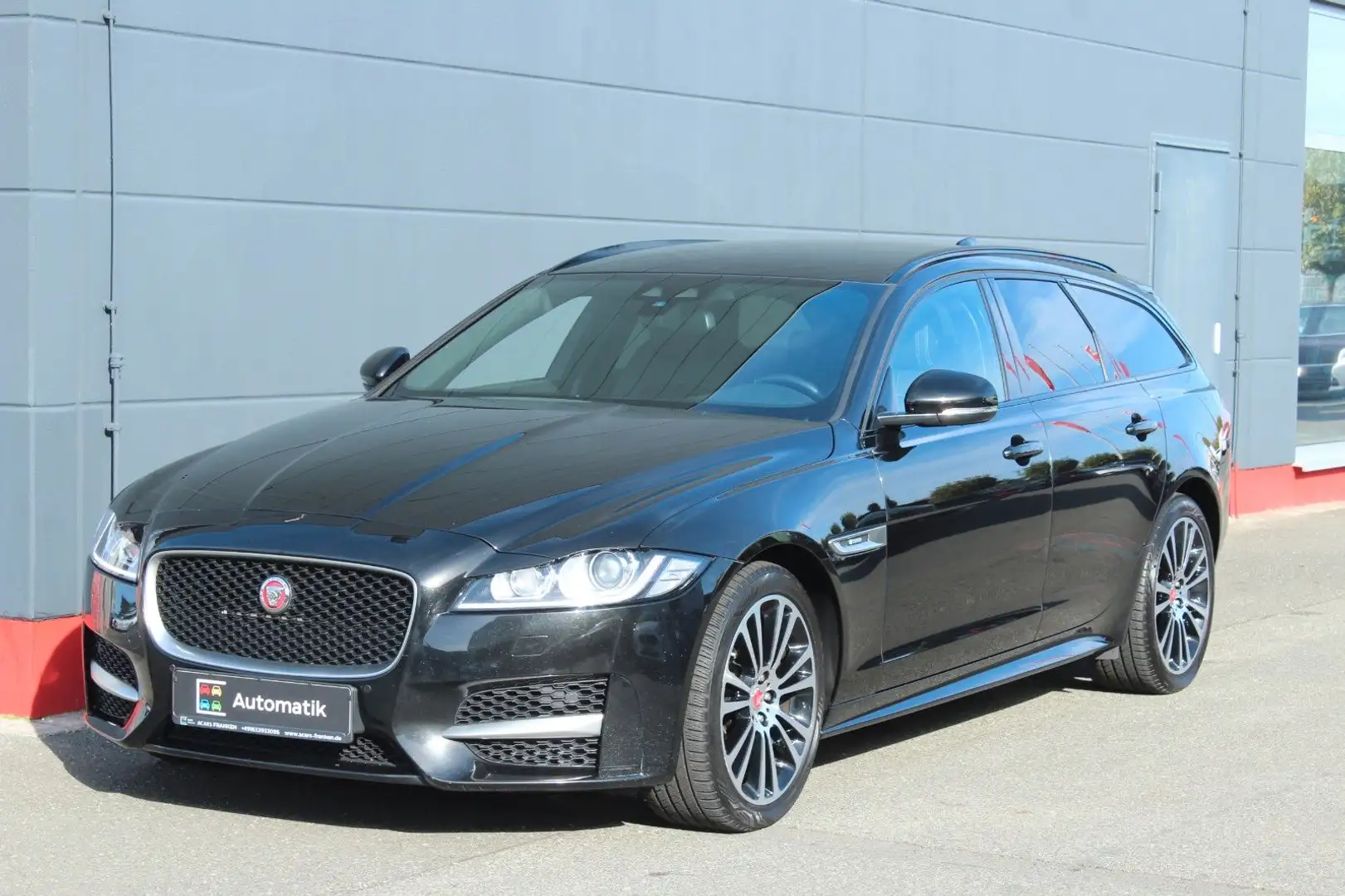 Jaguar XF Sportbrake R-Sport AWD*LED*SHZ*NAVI*Allrad Black - 1