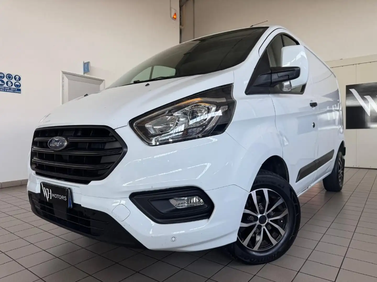 Ford Transit Custom 280 2.0 EcoBlue Hybrid 170 PC Furg. Titanium Bianco - 1