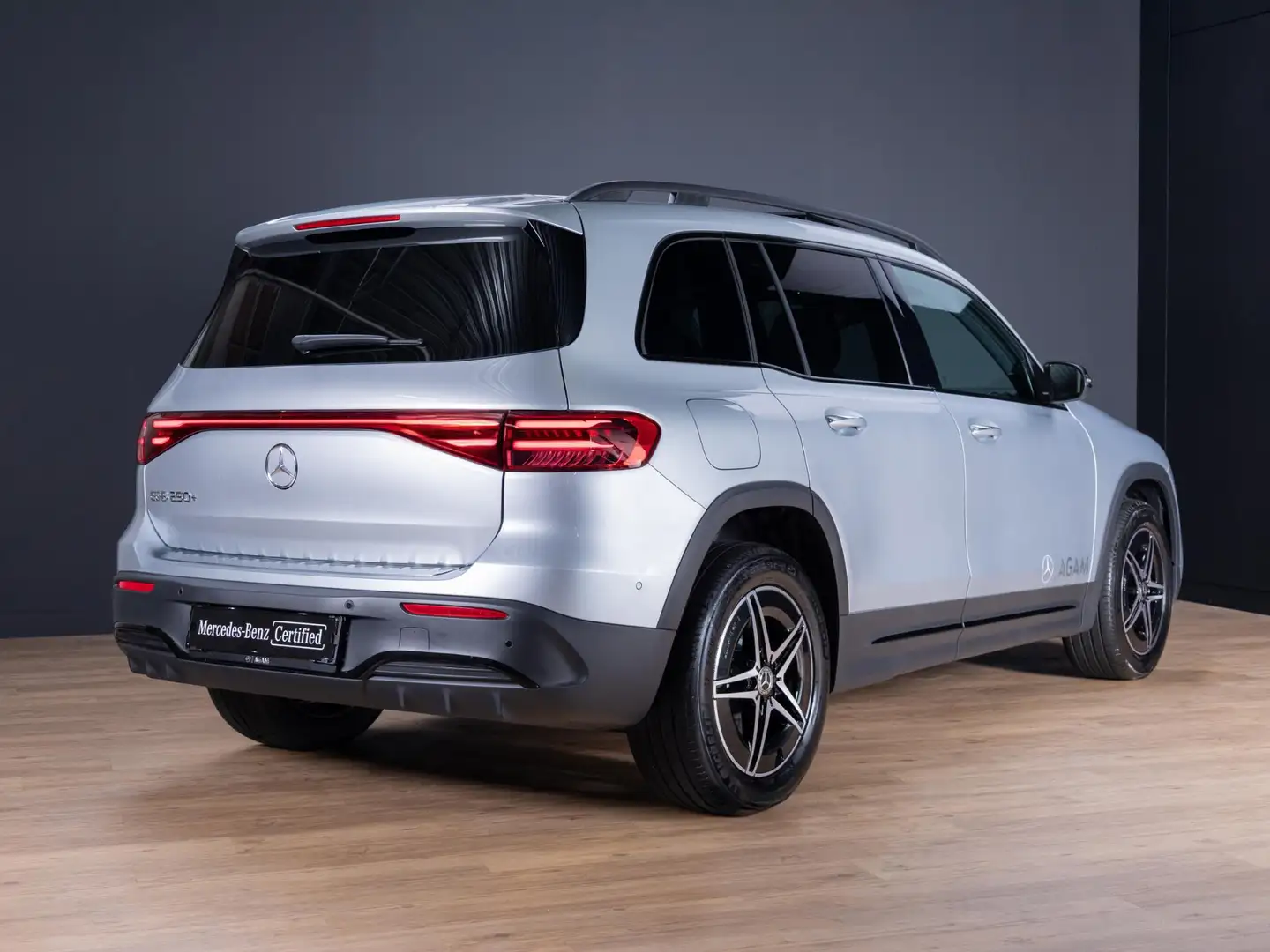 Mercedes-Benz EQB 250 250+ AMG Line LIMITED Panorama dak Gris - 2
