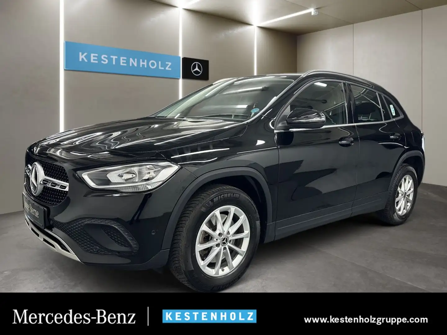 Mercedes-Benz GLA 250 e Style AHK Spurhalt-Ass Klimaautom PTS Schwarz - 1