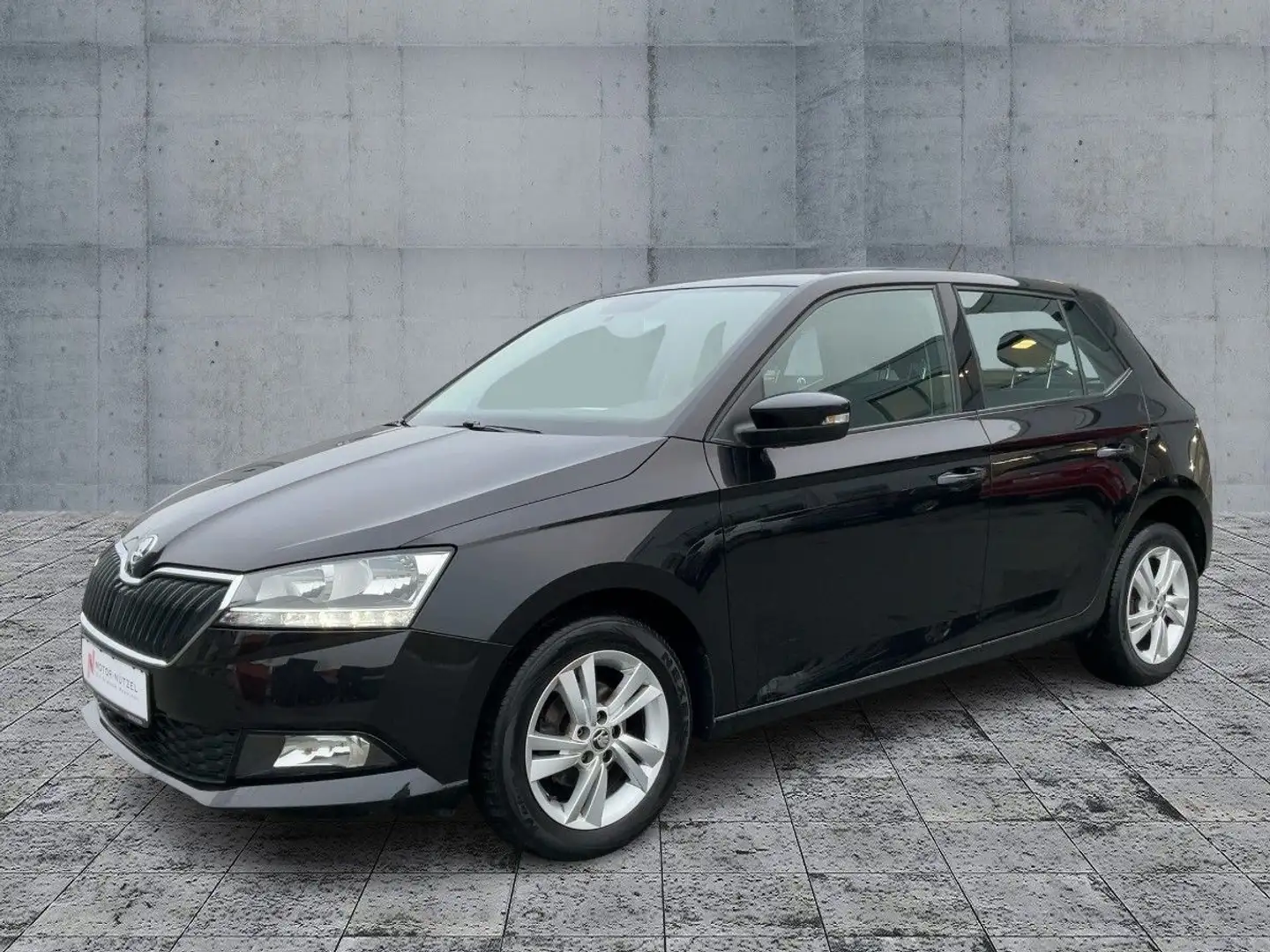 Skoda Fabia 1.0 TSI AMBITION APP+SHZ+RFK+PDC+GRA+15" Zwart - 2