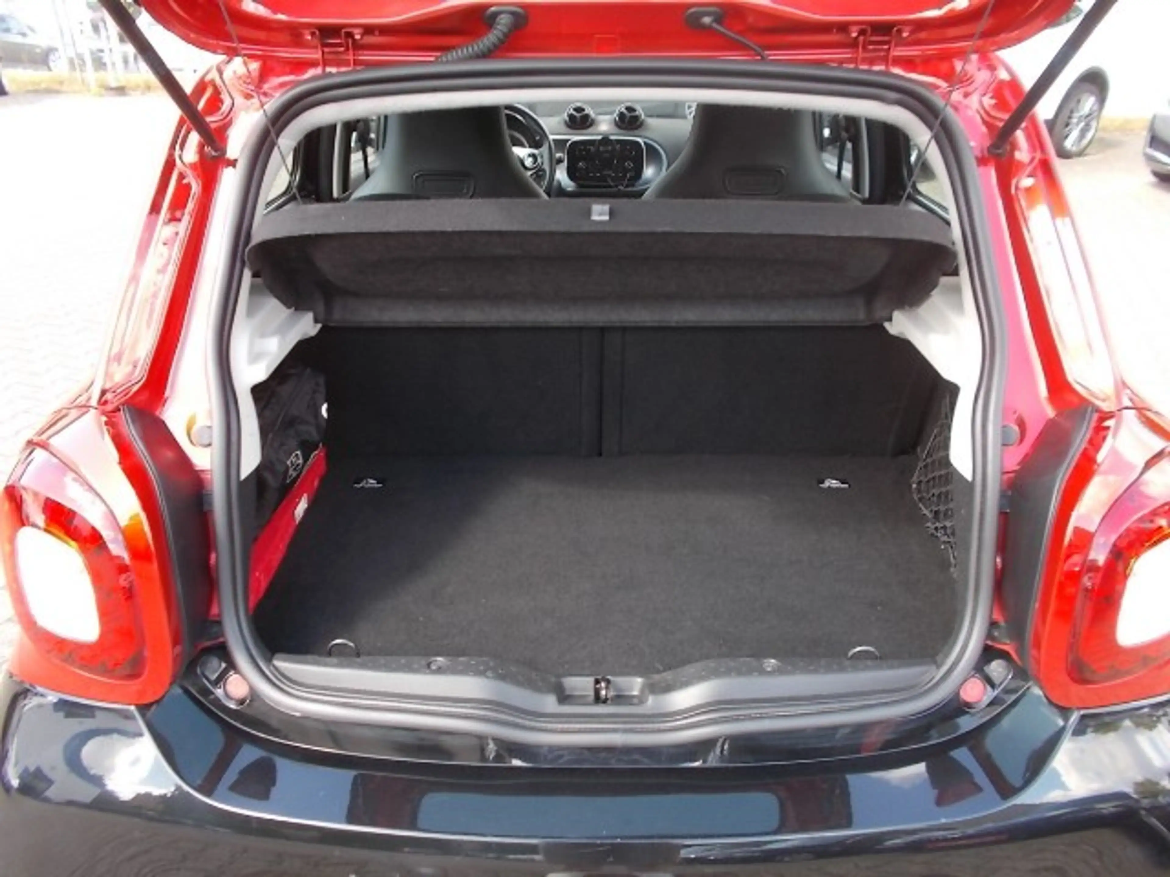 smart forFour Prime. Leder, Faltdach, SHZ, Allwetter — photo 11