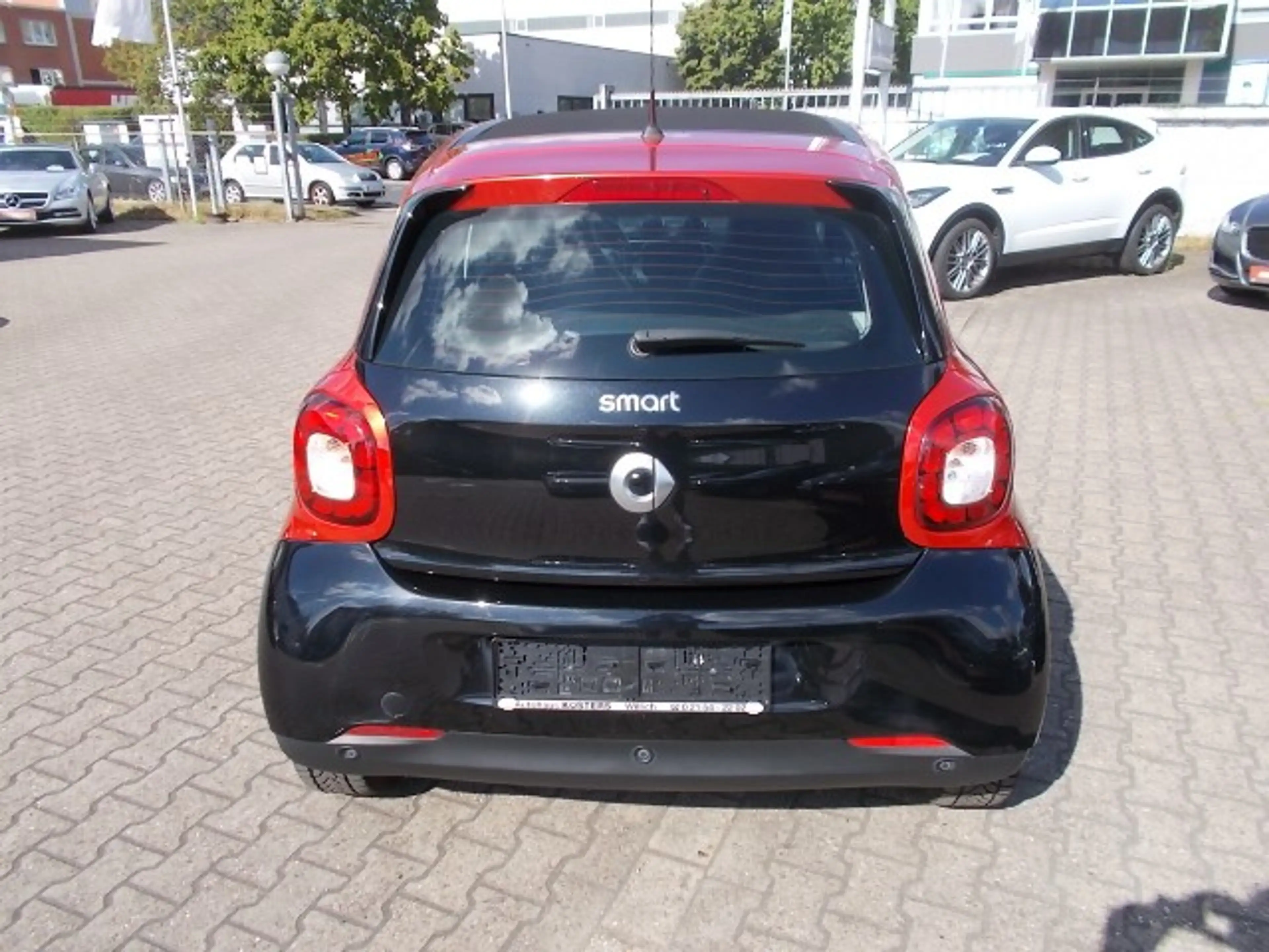 smart forFour Prime. Leder, Faltdach, SHZ, Allwetter — photo 6