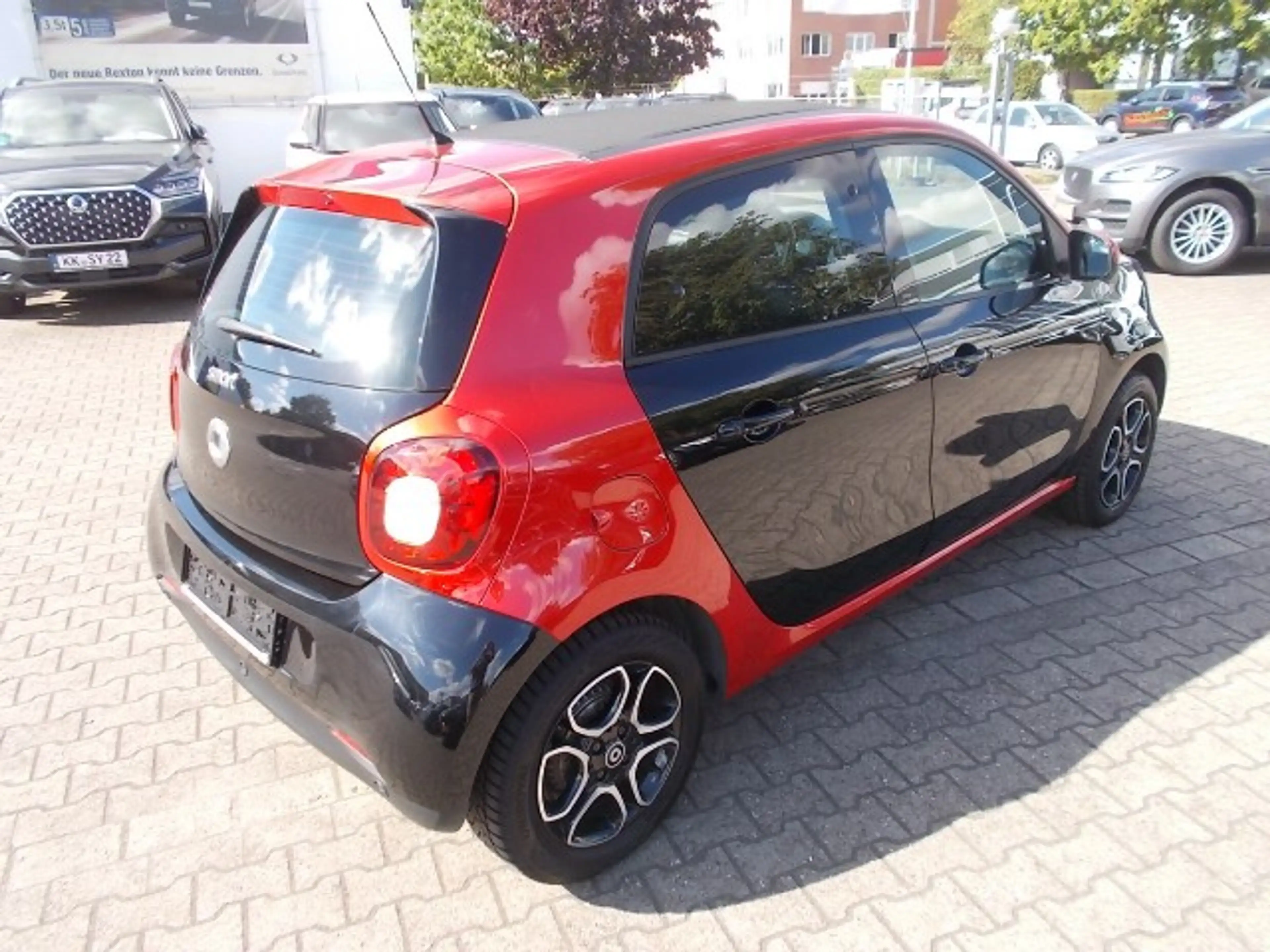 smart forFour Prime. Leder, Faltdach, SHZ, Allwetter — photo 5