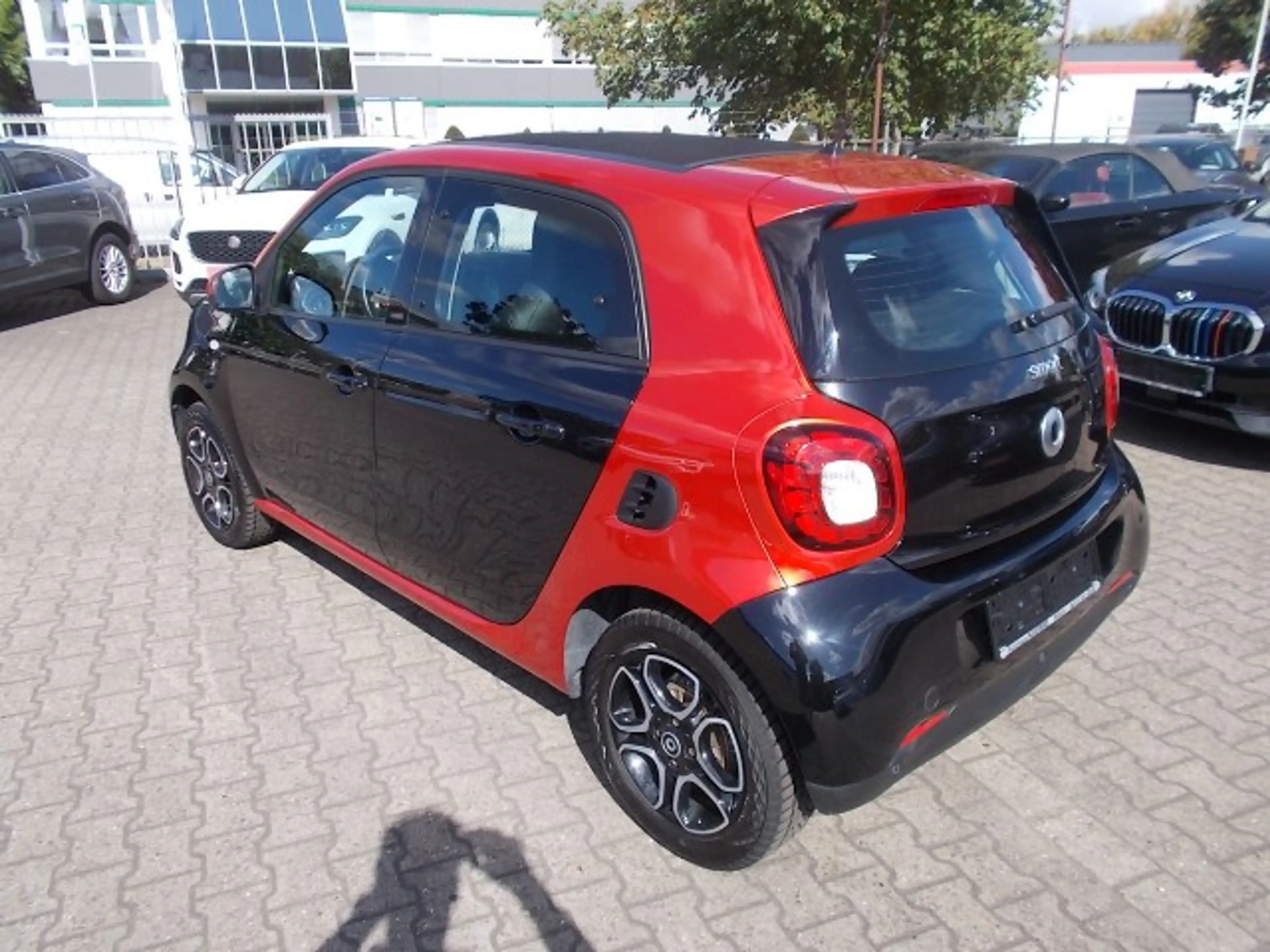smart forFour Prime. Leder, Faltdach, SHZ, Allwetter — photo 7