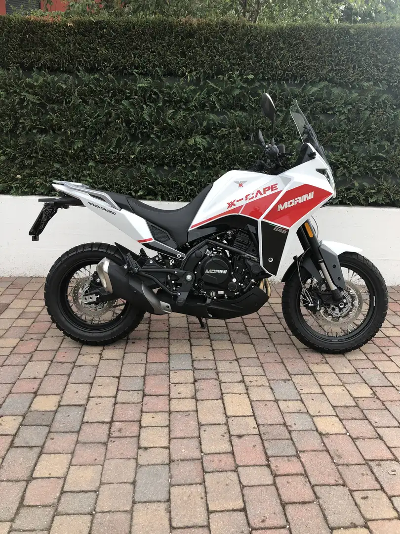 Moto Morini X-Cape - 1