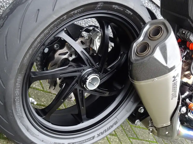 KTM 1290 SUPER DUKE - foto 7