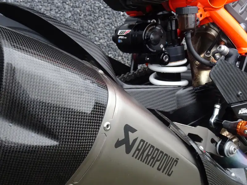 KTM 1290 SUPER DUKE - foto 8