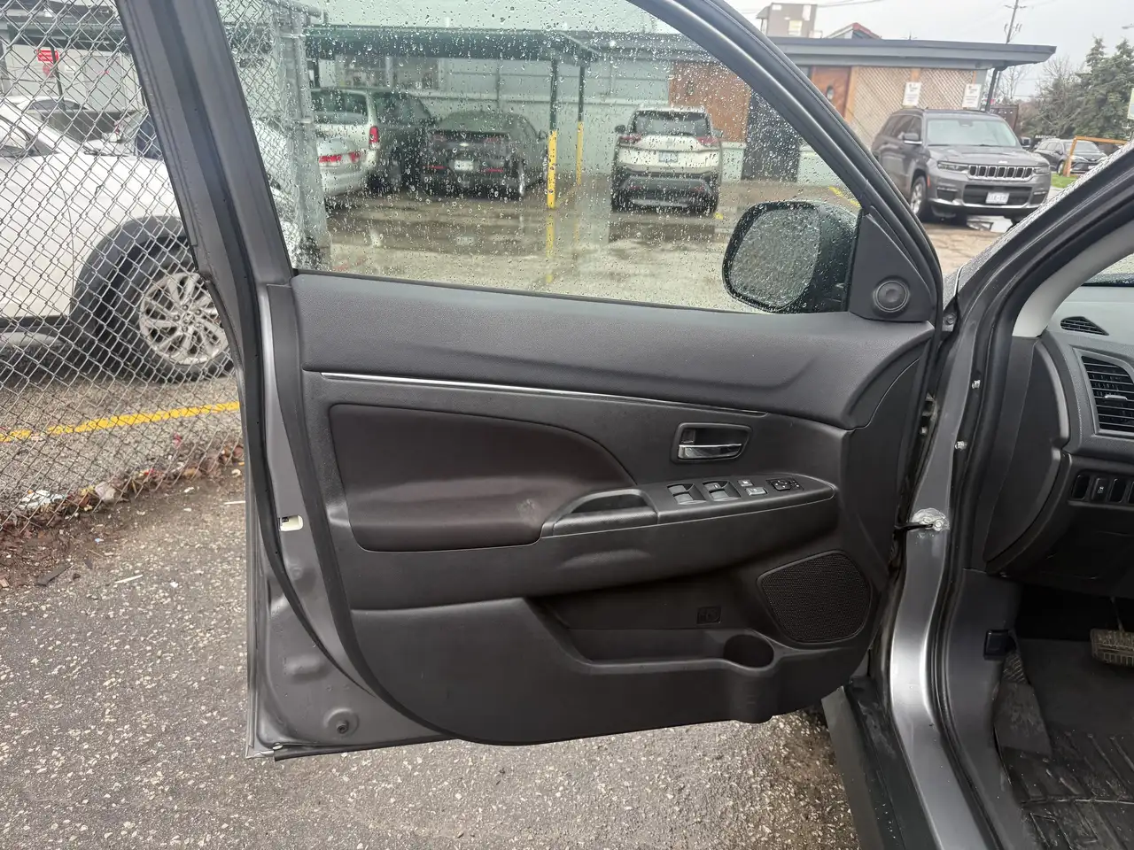 Mitsubishi RVR снимка Mitsubishi RVR
