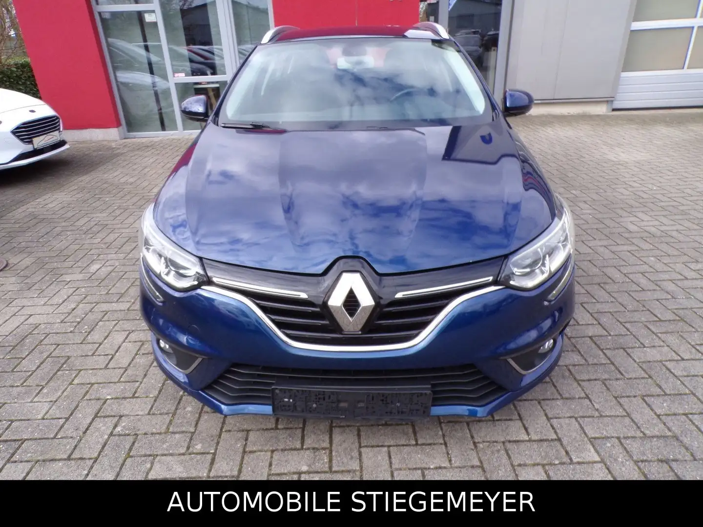 Renault Megane IV Grandtour Experience Blau - 2