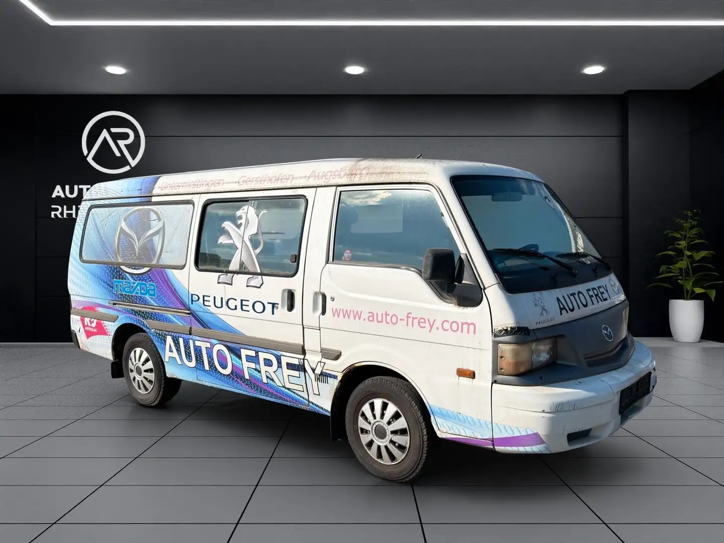 Mazda E Series / E2200*LANG*SERVO*GERMAN-BUS* Weiß - 2