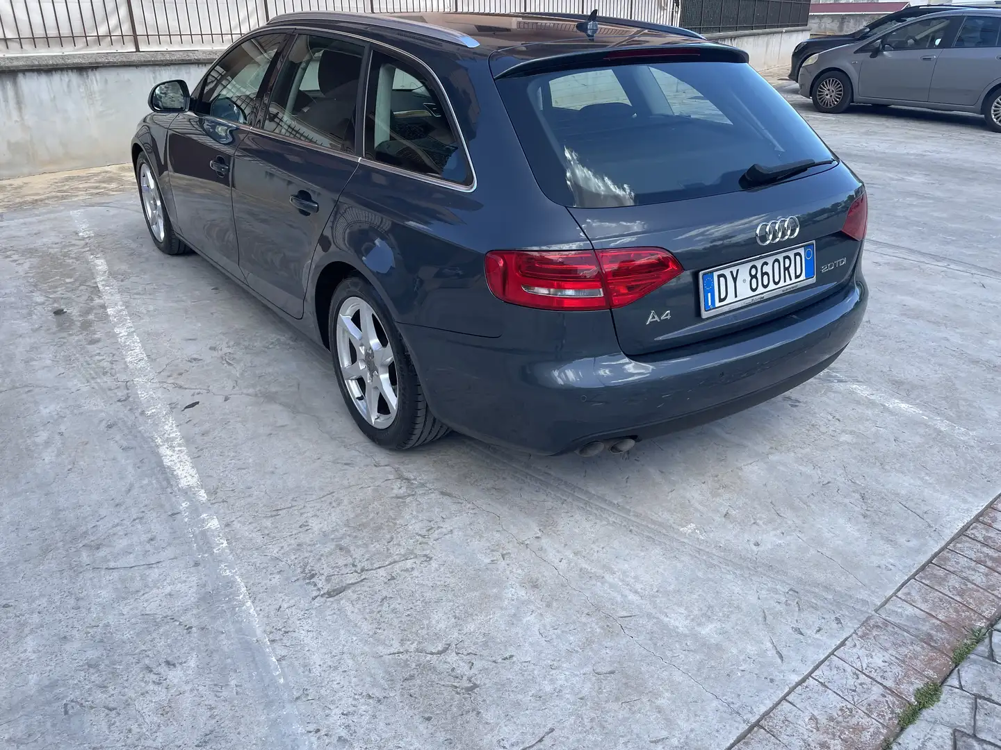 Audi A4 Avant 2.0 tdi Advanced quattro - 1
