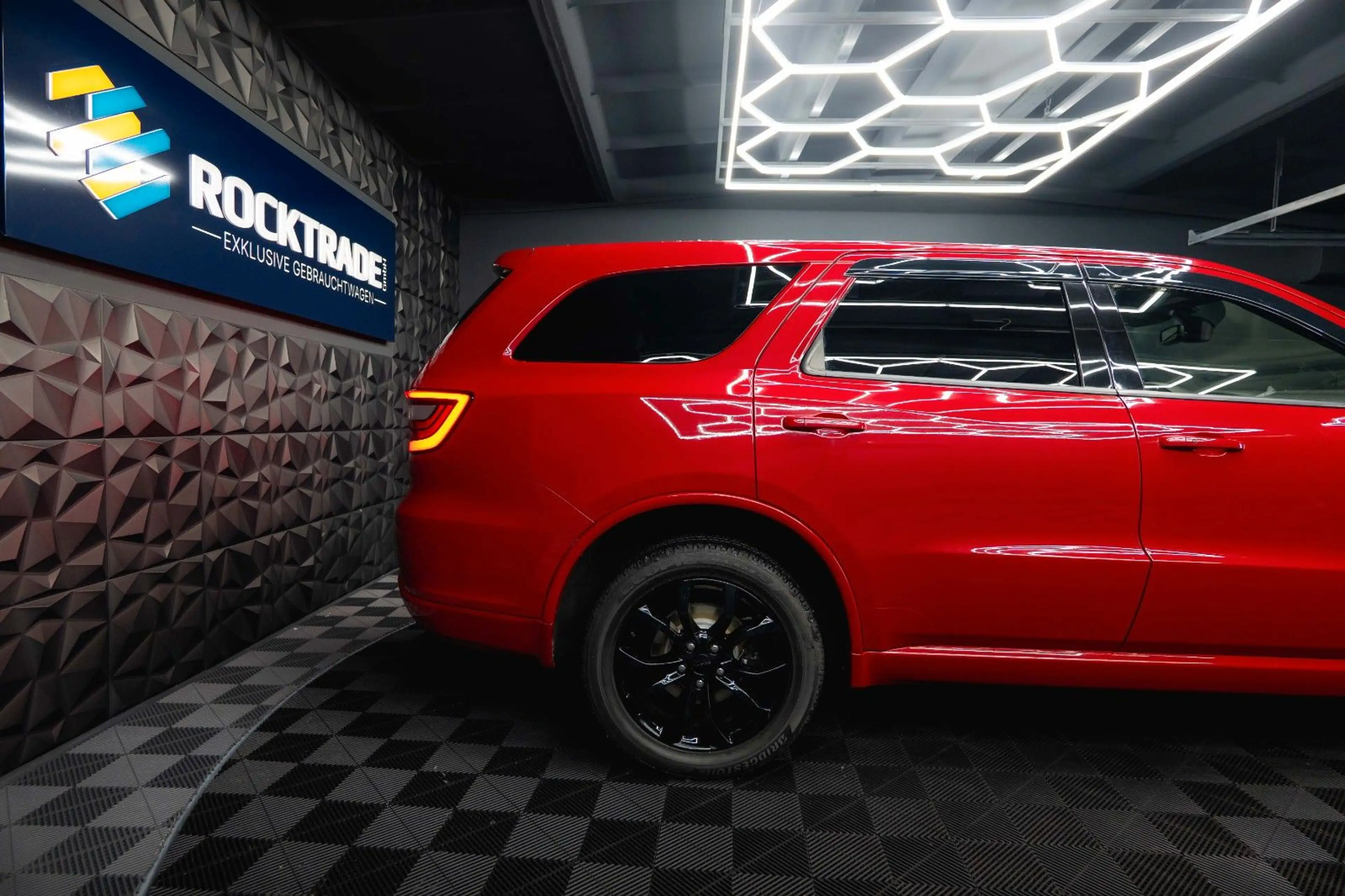 Dodge Durango 3.6 V6 R/T 4x4 Night SRT Styling LPG 19% — photo 13
