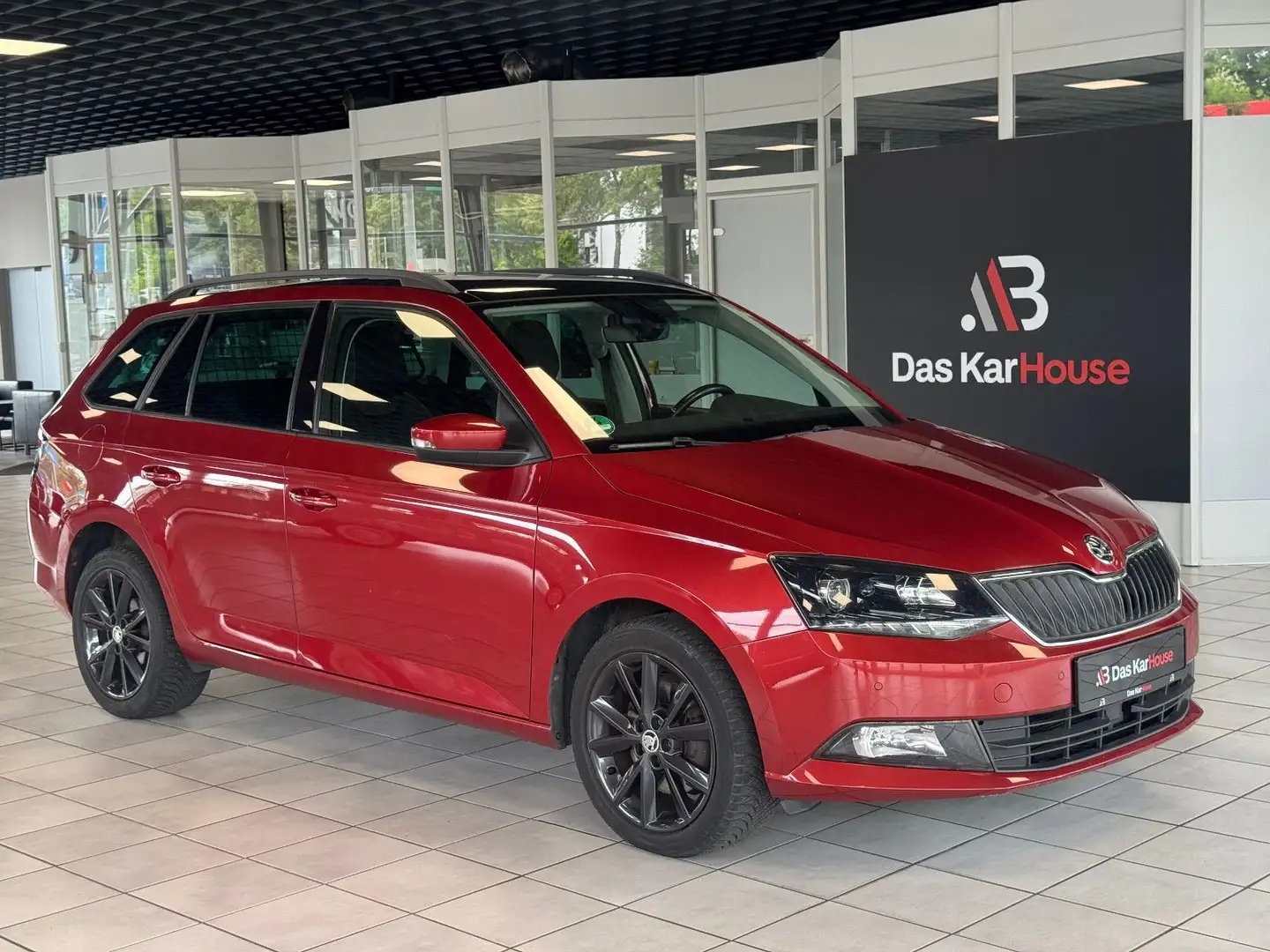 Skoda Fabia 1.2 TSI Kombi Style · Automatik · 1. Hand Rot - 2