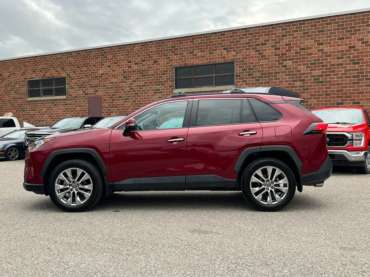 Toyota RAV 4 photo Toyota RAV 4