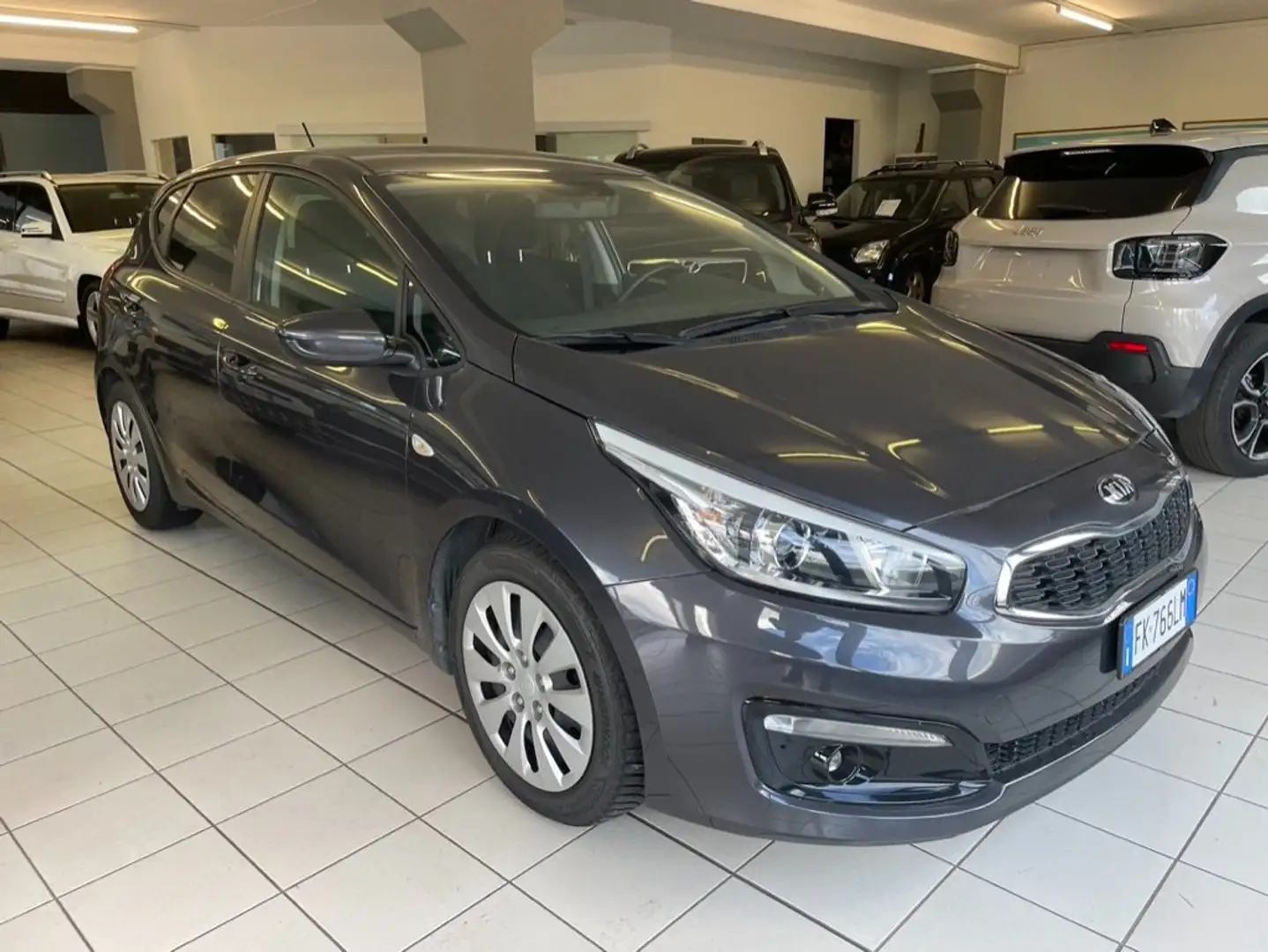 Kia Ceed / cee'd ceed II 2016 1.6 crdi Active 110cv Grigio - 1
