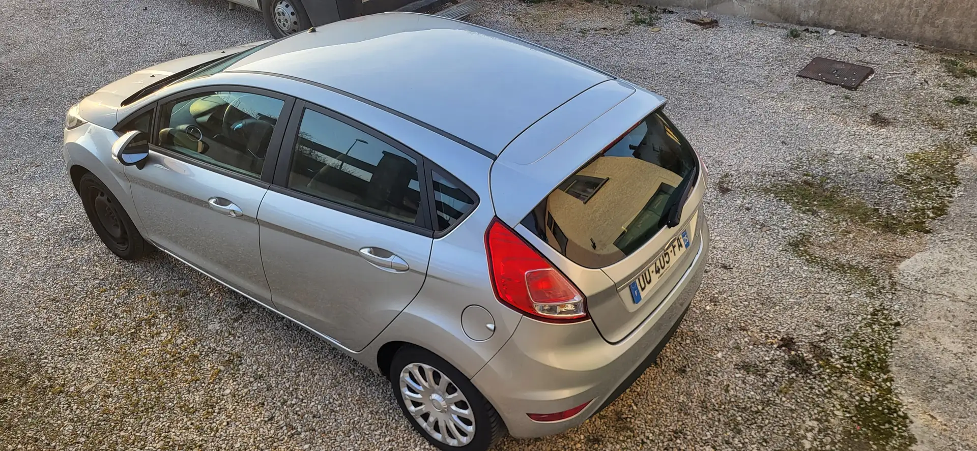 Ford Fiesta 1.25+60+Ambiente Gris - 2