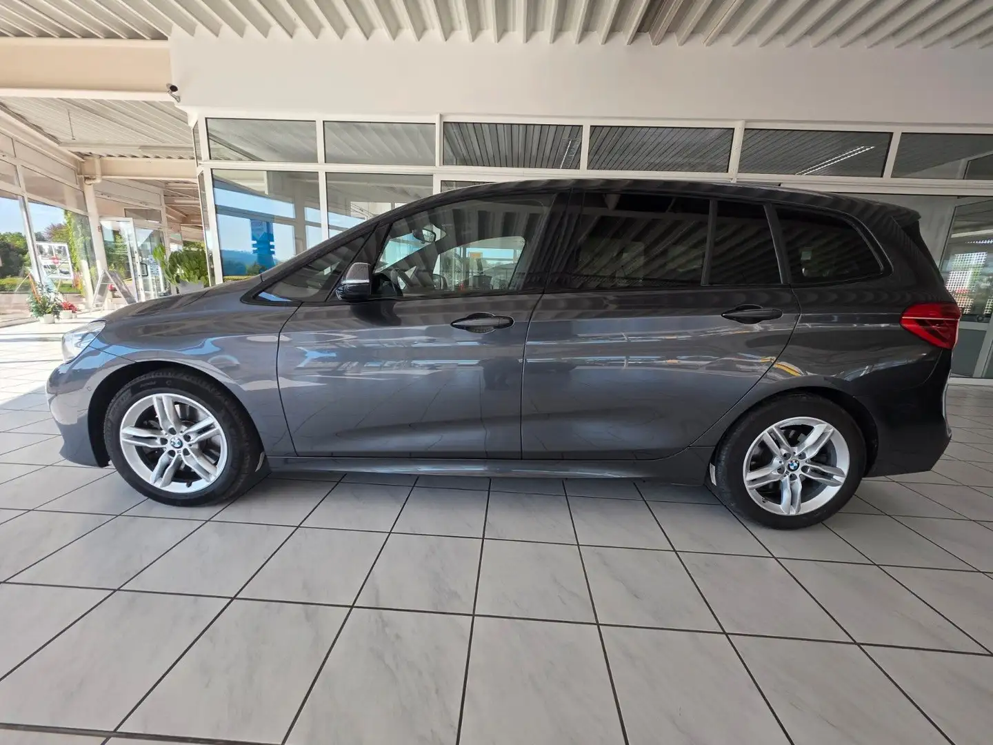 BMW 220 d Gran Tourer M Sport, Navi, Head-Up,Leder Gris - 2