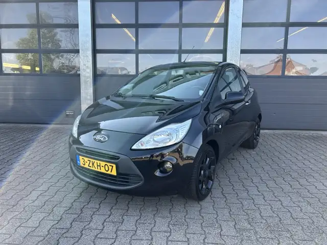 Ford Ka/Ka+ 1.2 69pk Titanium X / Leder / Panoramadak