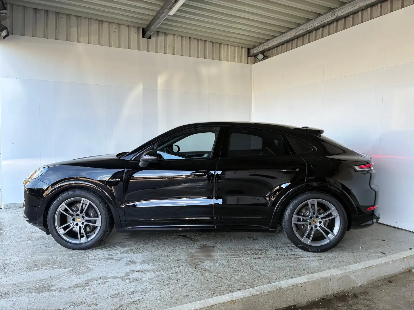 Porsche Cayenne E-Hybrid Coupé Schwarz - 2