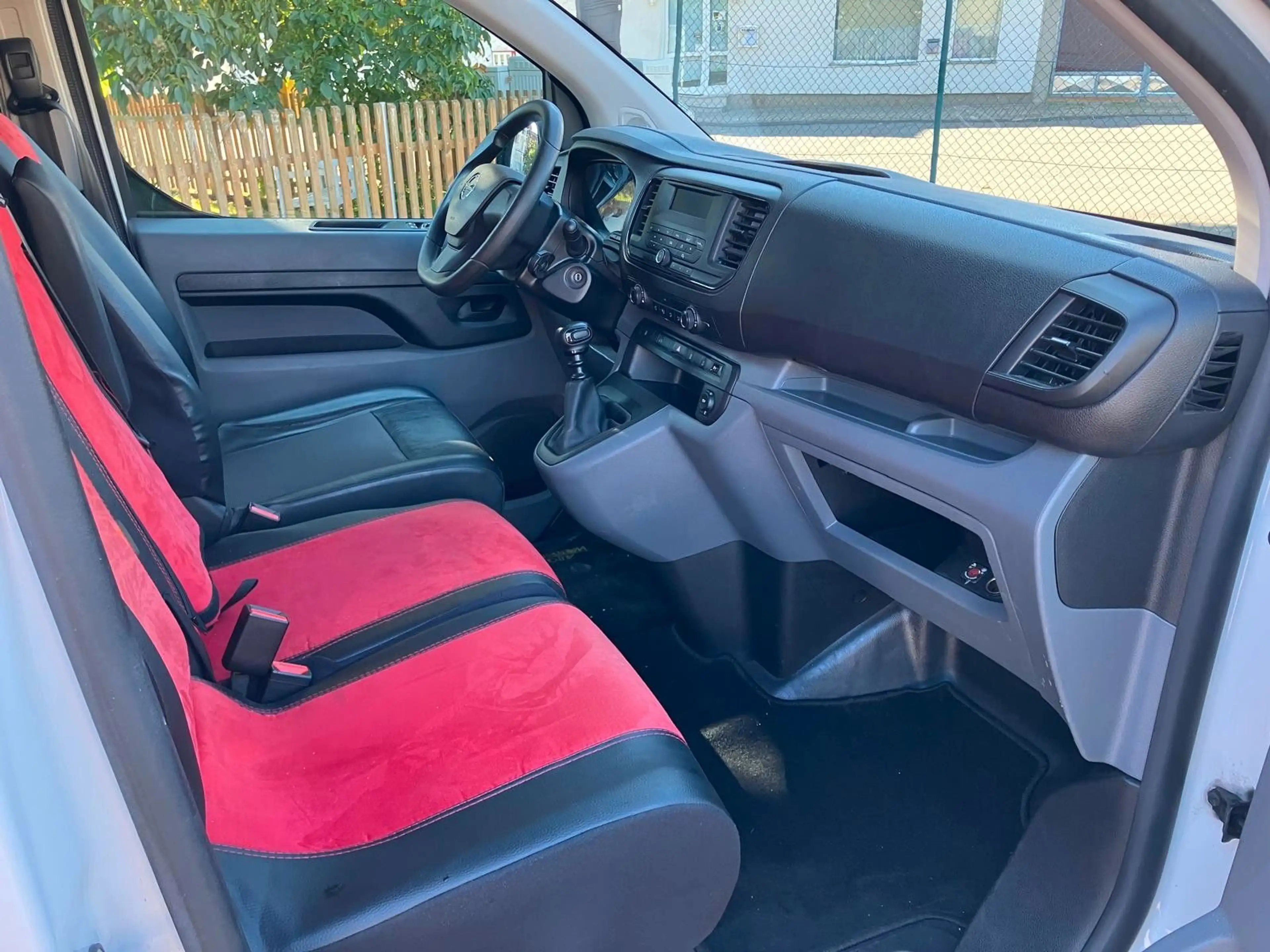 Opel Vivaro Kasten Edition L3 — photo 8