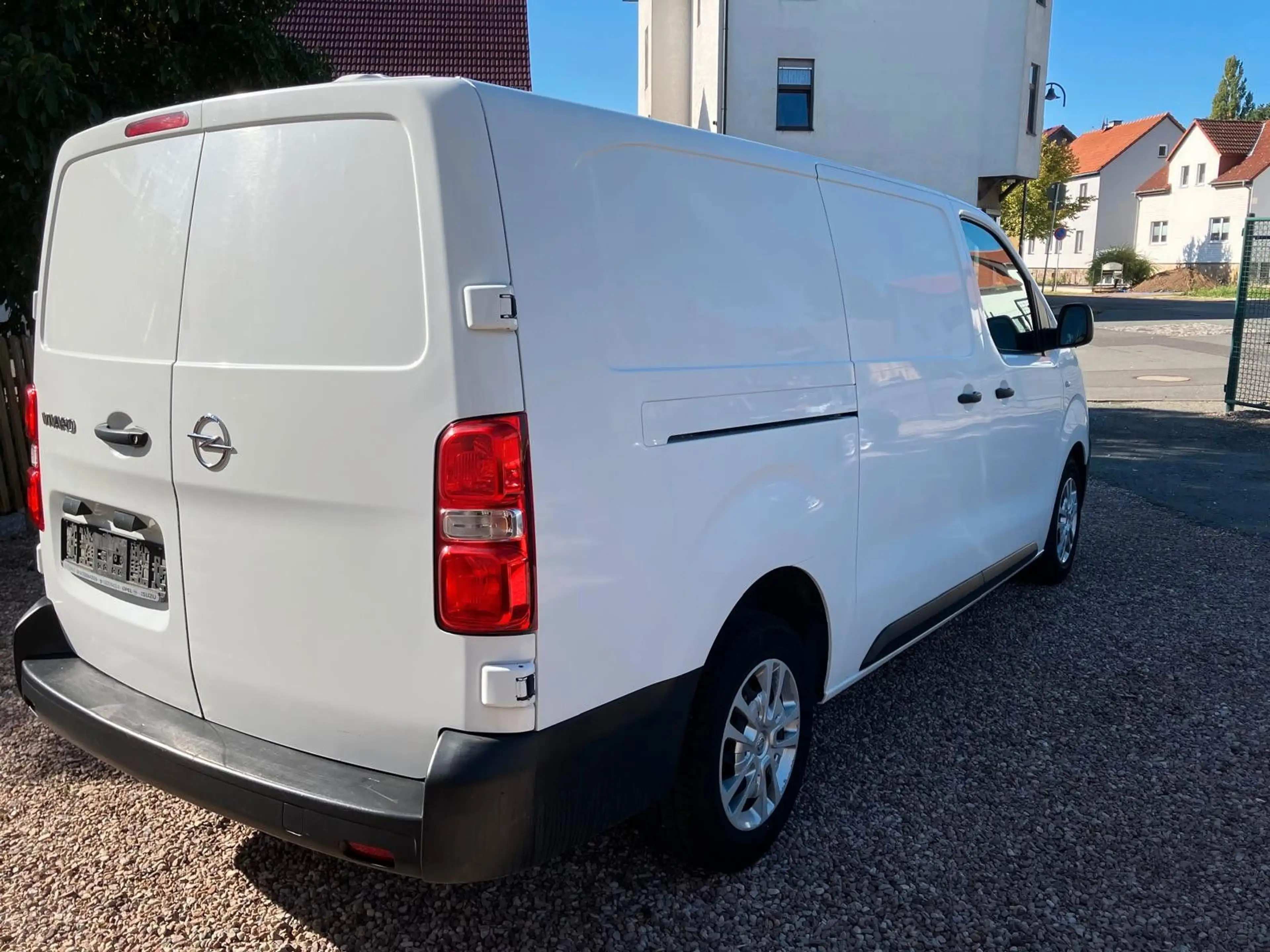 Opel Vivaro Kasten Edition L3 — photo 2