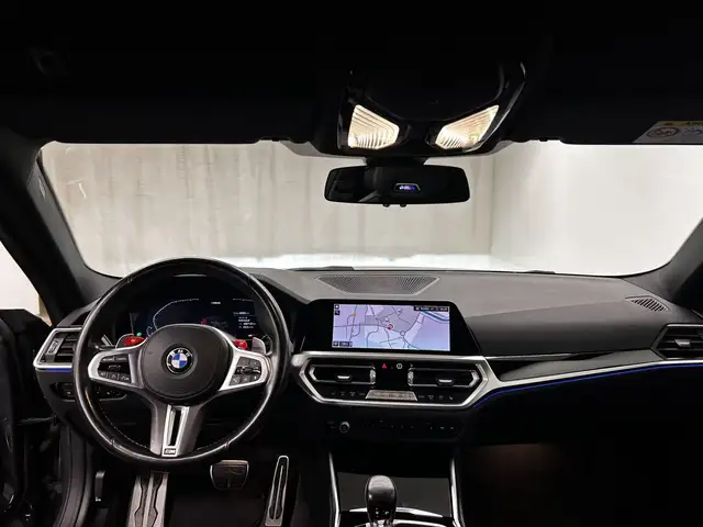 BMW M4 view 5