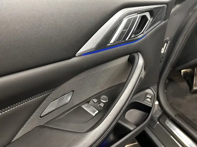 BMW M4 view 13