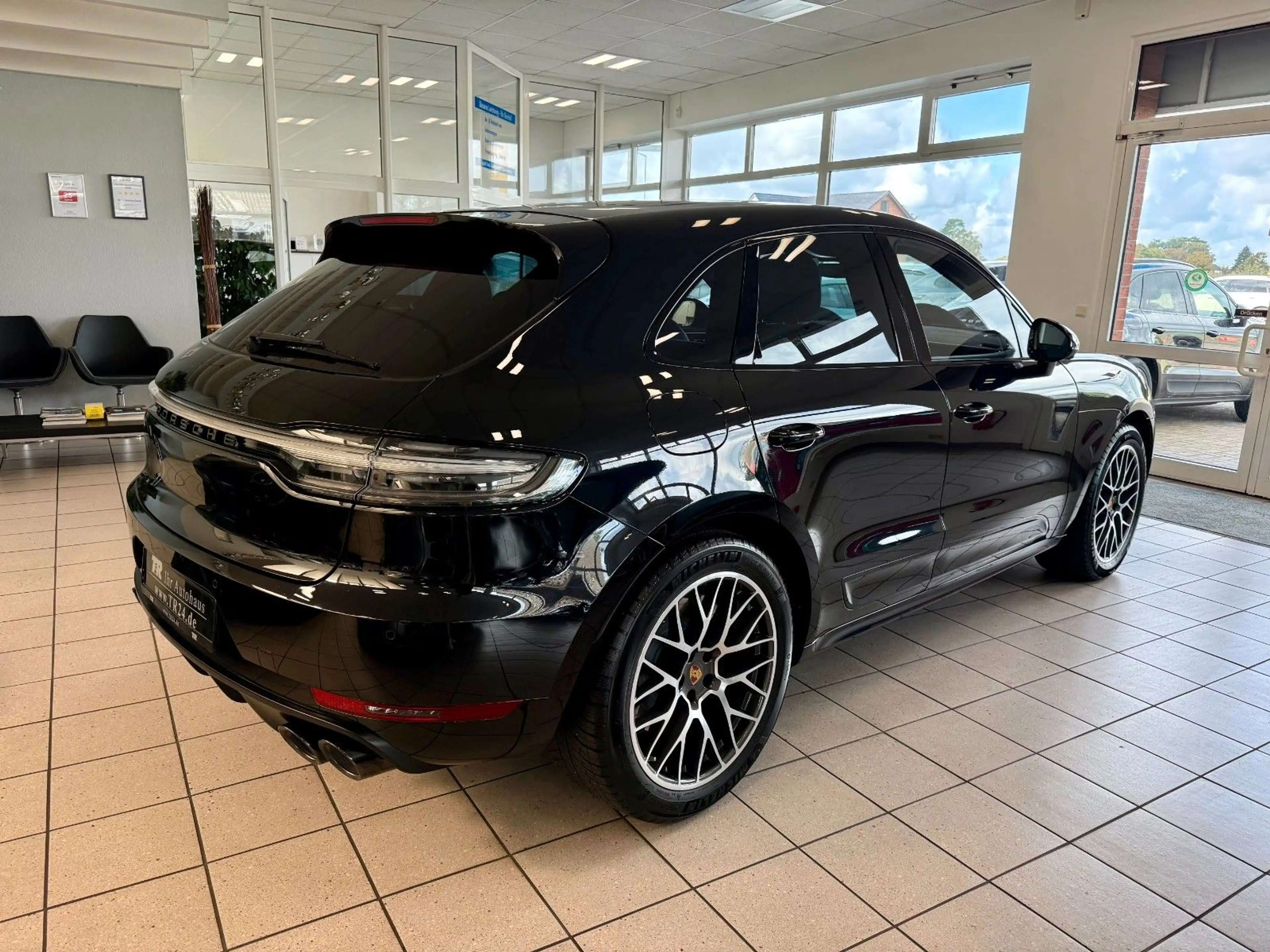 Porsche Macan GTS Luftfederung/Panorama/Carbon/21Zoll — photo 5