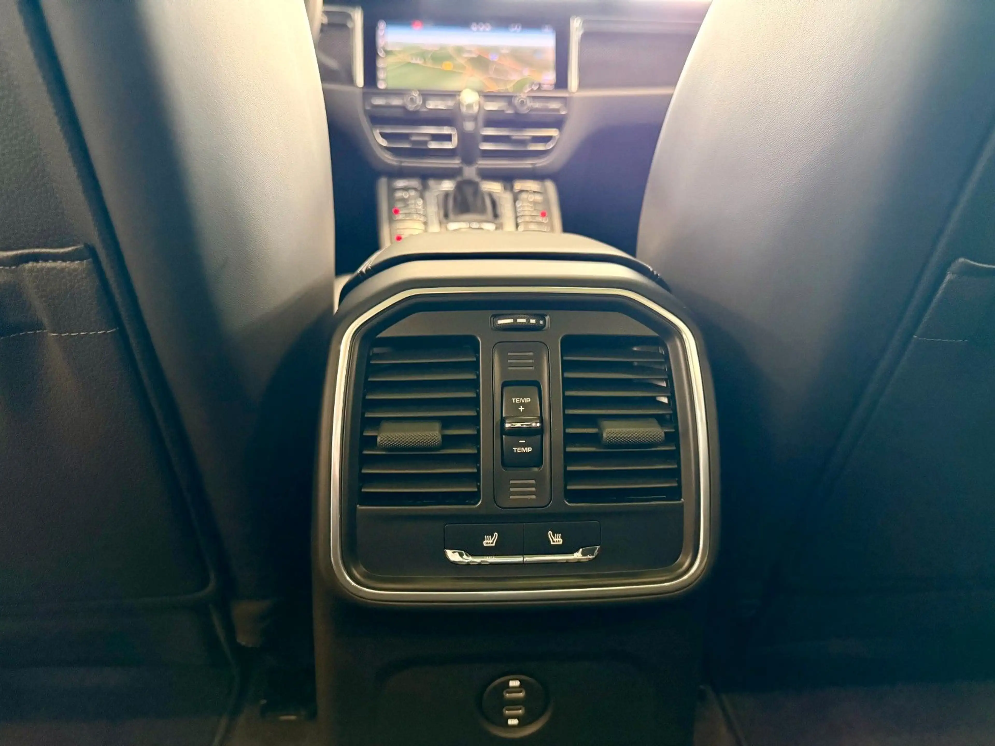 Porsche Macan GTS Luftfederung/Panorama/Carbon/21Zoll — photo 12