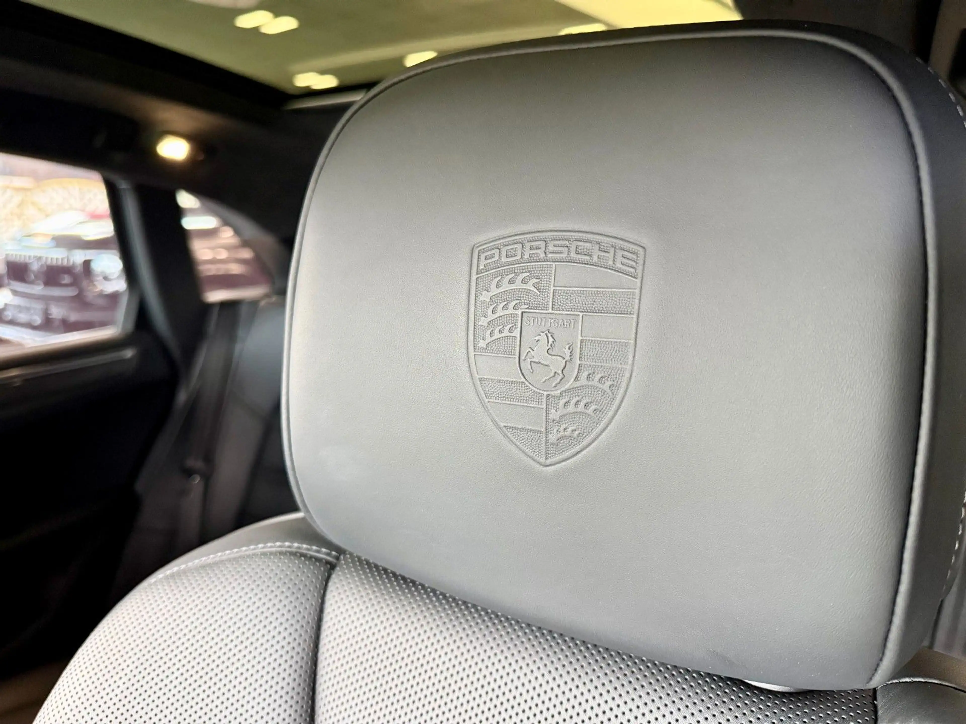 Porsche Macan GTS Luftfederung/Panorama/Carbon/21Zoll — photo 7