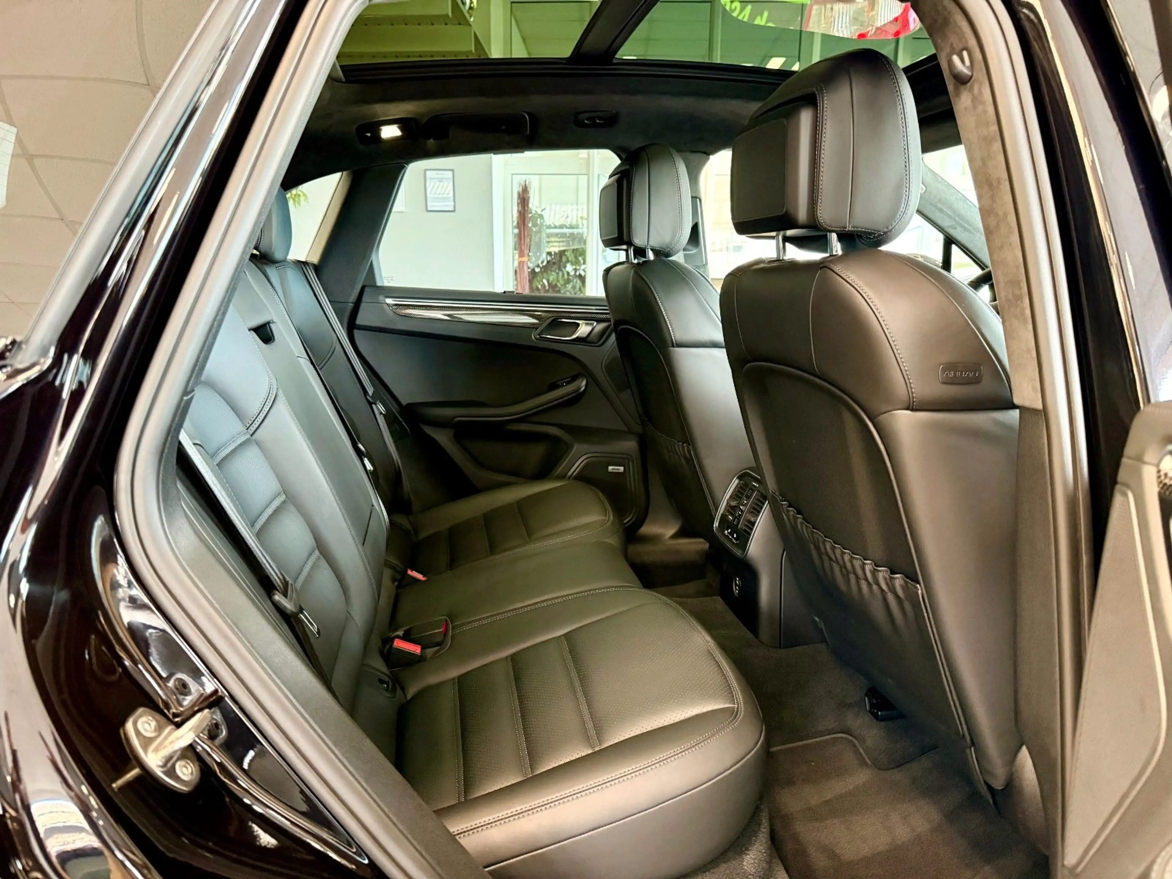 Porsche Macan GTS Luftfederung/Panorama/Carbon/21Zoll — photo 13