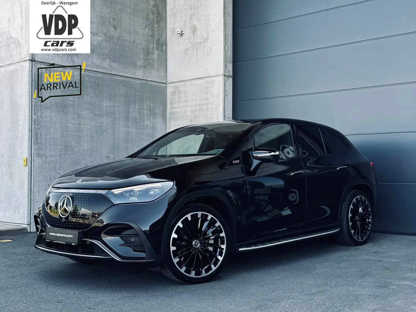 Mercedes-Benz EQE SUV 500 4M AMG HYPERSCREEN AIRMATIC ACHTERAS10° ACC Noir - 1