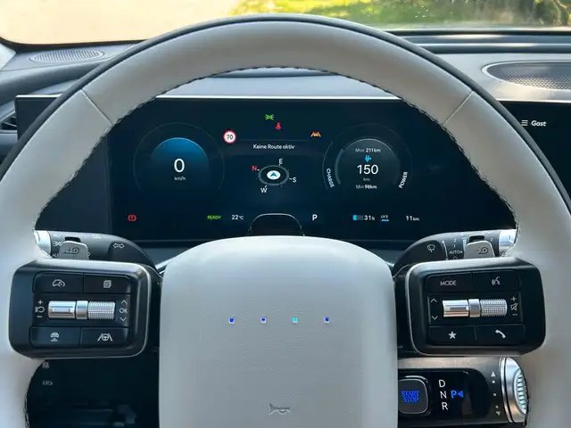 Hyundai Ioniq 9 view 11