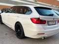 BMW 320 320d Touring Luxury - thumbnail 4