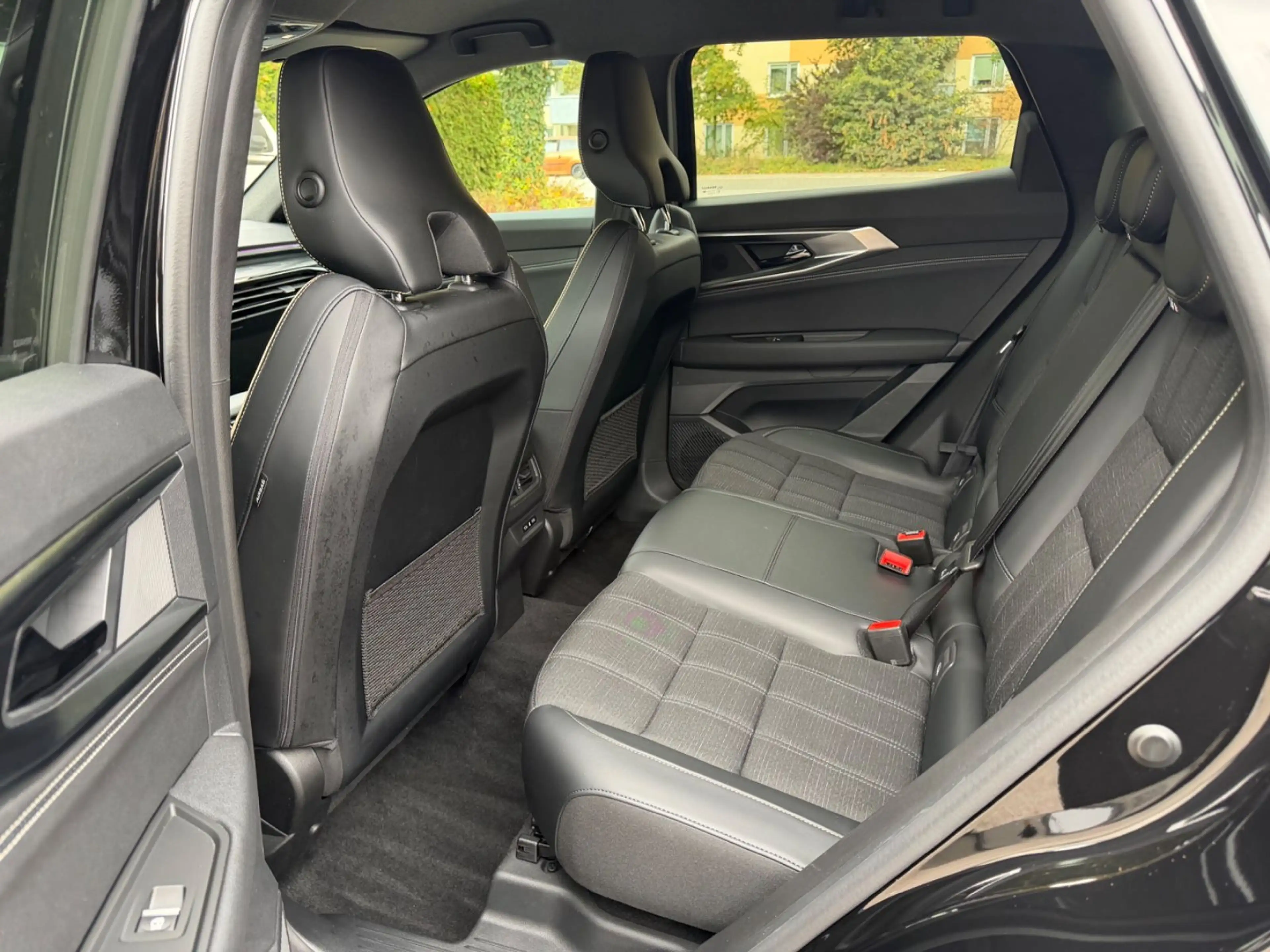 Renault Austral 1,3 ICONIC ESPRIT ALPINE LED/ALU 20"/KAM — photo 10