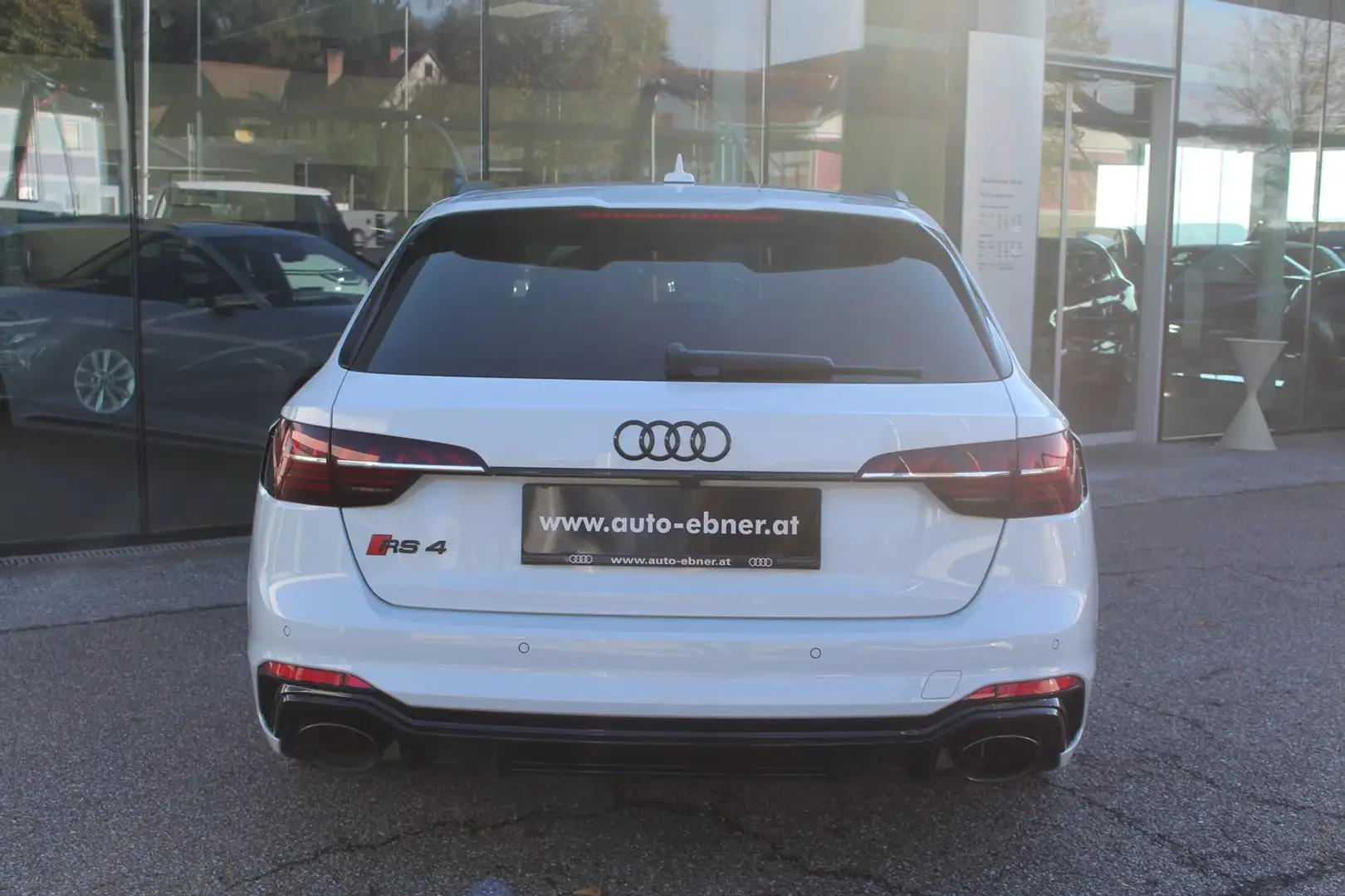 Audi RS4 Audi RS 4 Avant TFSI Weiß - 2