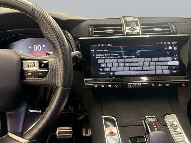DS Automobiles DS 7 view 12