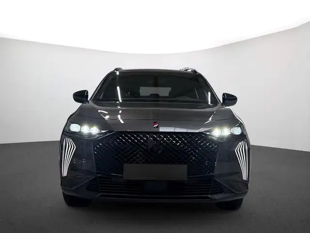 DS Automobiles DS 7 view 3