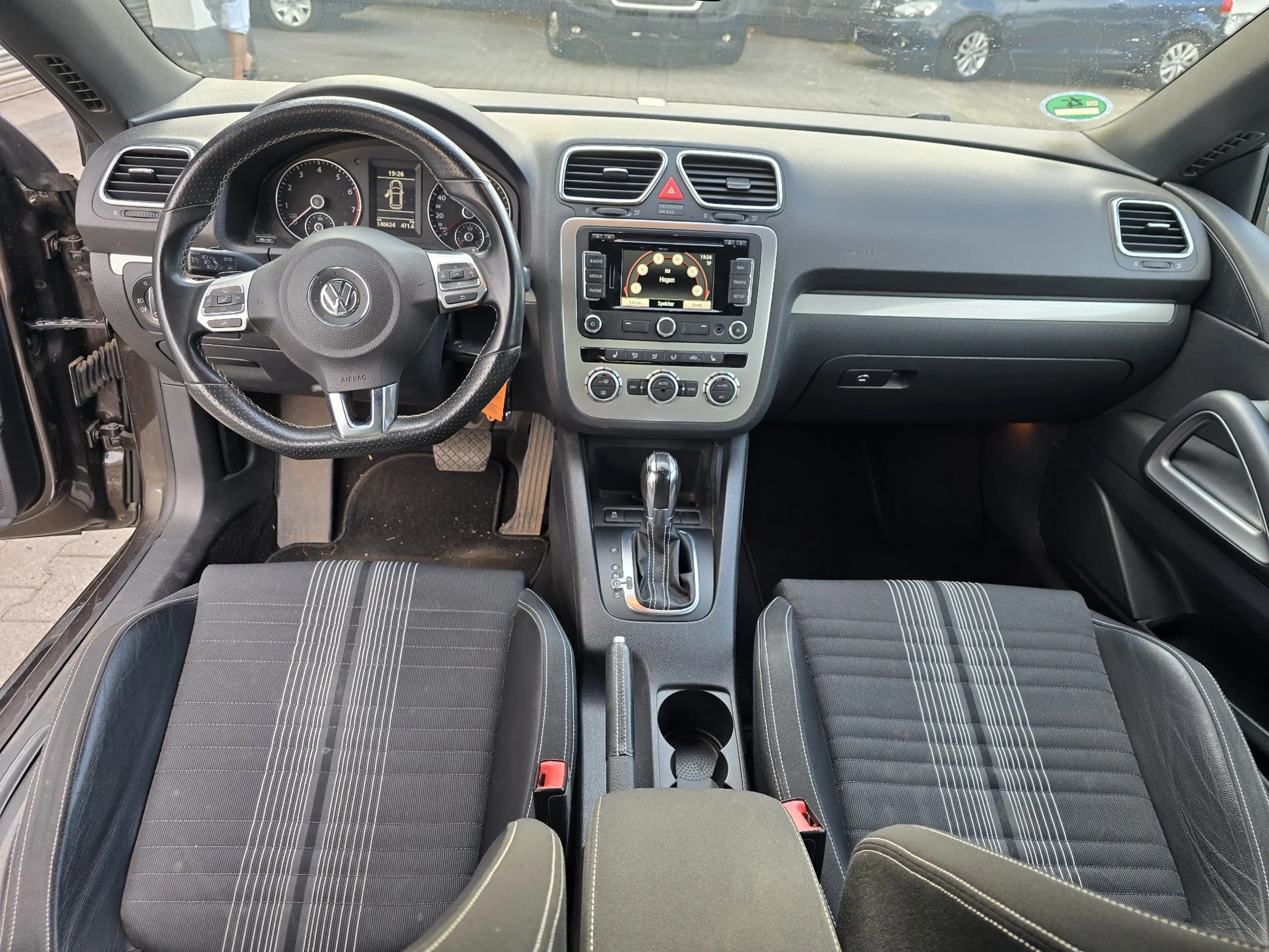 Volkswagen Scirocco 1.4 TSI 118 kW Match — photo 11